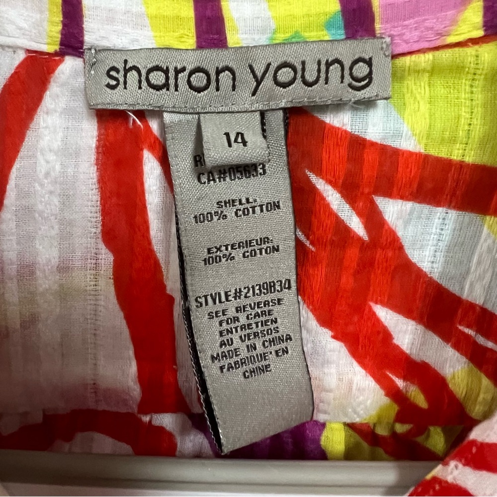 Sharon Young Top Womens Size Colorful Artsy Abstract Floral 3/4 Sleeve Button Up - Picture 3 of 11